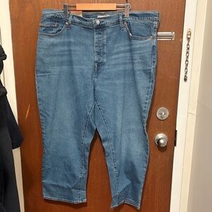 NWT Levi’s High Rise Wedgie Straight Jeans